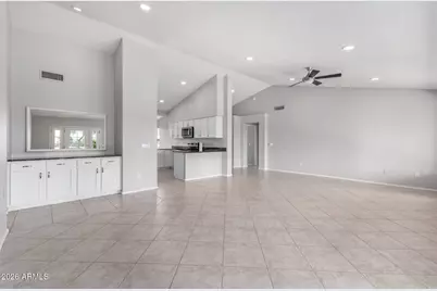 13321 W Wilshire Drive, Goodyear, AZ 85395 - Photo 10