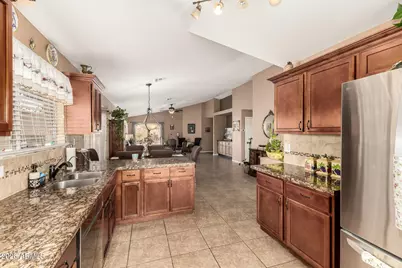 2256 E Soft Wind Drive, Phoenix, AZ 85024 - Photo 16