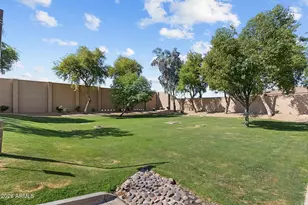 8189 W Groom Creek Rd, Phoenix, AZ 85043 - Photo 36