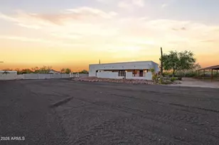 1651 S Prospectors Rd, Apache Junction, AZ 85119 - Photo 38