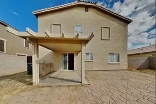 13207 W Crocus Dr, Surprise, AZ 85379 - Photo 2