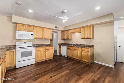 8756 E Bonnie Rose Avenue, Scottsdale, AZ 85250 - Photo 14