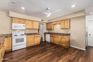 8756 E Bonnie Rose Ave, Scottsdale, AZ 85250 - Photo 14