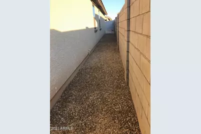 8457 N 61st Lane, Glendale, AZ 85302 - Photo 24