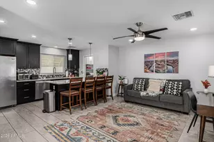 8519 E Rose Ln, Scottsdale, AZ 85250 - Photo 10