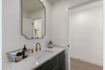 2825 E Campbell Avenue, Phoenix, AZ 85016 - Photo 16