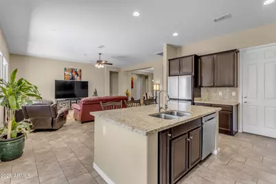 2827 E Muirfield Street, Gilbert, AZ 85298 - Photo 10