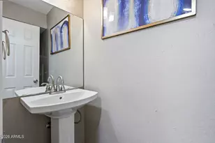 5834 S 42nd St, Phoenix, AZ 85040 - Photo 14