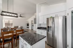 421 S Robins Way, Chandler, AZ 85225 - Photo 10