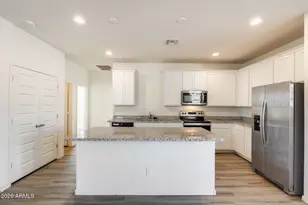 17736 W Paraiso Dr, Surprise, AZ 85387 - Photo 18