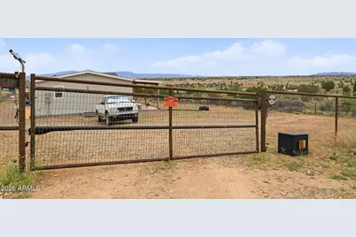 2035 N Cougar Path, Chino Valley, AZ 86323 - Photo 6