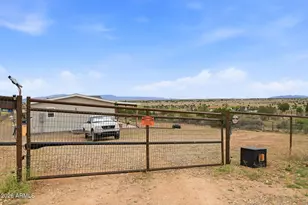 2035 N Cougar Path, Chino Valley, AZ 86323 - Photo 6