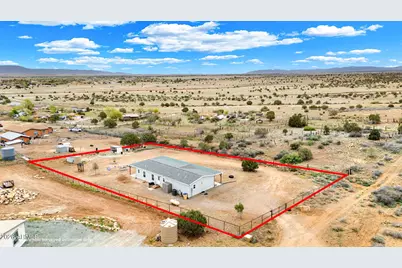 2035 N Cougar Path, Chino Valley, AZ 86323 - Photo 2