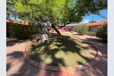 602 E San Juan Avenue, Phoenix, AZ 85012 - Photo 2