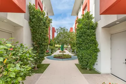 16510 N 92nd Street #Unit 1017, Scottsdale, AZ 85260 - Photo 2