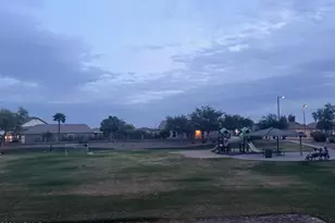 22626 W Yavapai St, Buckeye, AZ 85326 - Photo 20