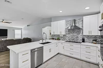 6092 S Bridal Vail Drive, Gilbert, AZ 85298 - Photo 10