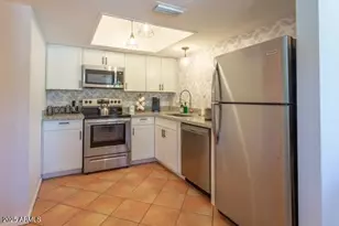 117 W 10th St, Tempe, AZ 85281 - Photo 38