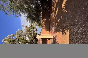 979 E Brentrup Dr, Tempe, AZ 85283 - Photo 34