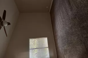 979 E Brentrup Dr, Tempe, AZ 85283 - Photo 8