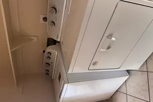 979 E Brentrup Dr, Tempe, AZ 85283 - Photo 16