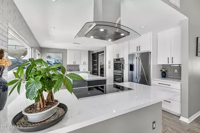 2249 E Mercer Lane, Phoenix, AZ 85028 - Photo 10