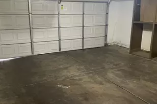 8883 N 48th Dr, Glendale, AZ 85302 - Photo 20