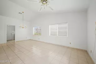 11066 W Runion Dr, Peoria, AZ 85373 - Photo 4