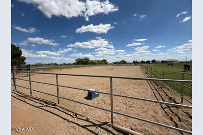 7529 N 173rd Avenue N, Waddell, AZ 85355 - Photo 8