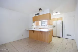 1112 E Laurel Dr, Casa Grande, AZ 85122 - Photo 10