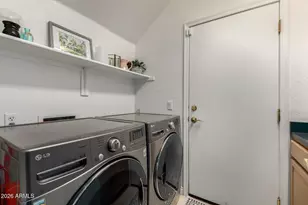 1121 W Stella Ln, Phoenix, AZ 85013 - Photo 32