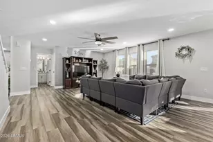 10617 W Daley Ln, Peoria, AZ 85383 - Photo 10