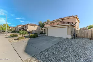 10617 W Daley Ln, Peoria, AZ 85383 - Photo 54