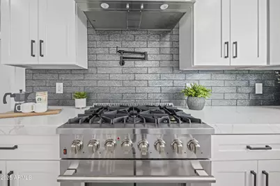 11615 N 30th Street, Phoenix, AZ 85028 - Photo 6