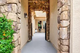 5182 S Emerald Pl, Chandler, AZ 85249 - Photo 6