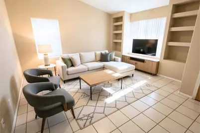 10326 W Missouri Avenue, Glendale, AZ 85307 - Photo 2