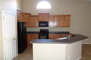 22641 N Gibson Dr, Maricopa, AZ 85139 - Photo 2