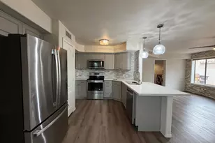 902 S Surfside Dr, Gilbert, AZ 85233 - Photo 12