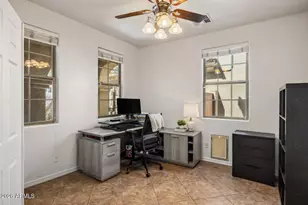 3980 E Robin Ln, Phoenix, AZ 85050 - Photo 18