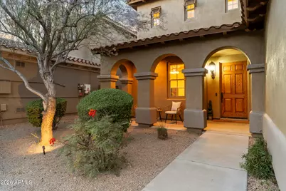 3980 E Robin Lane, Phoenix, AZ 85050 - Photo 2