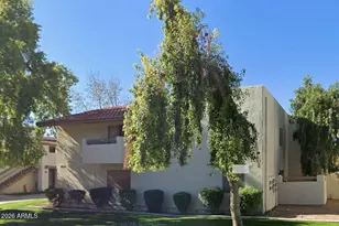 8842 North 8th St, Phoenix, AZ 85020 - Photo 1