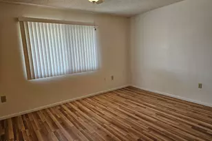 9859 W Emberwood Dr, Sun City, AZ 85351 - Photo 12