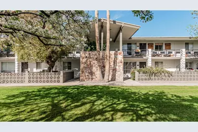 5226 N 20th Street #Unit C5, Phoenix, AZ 85016 - Photo 2