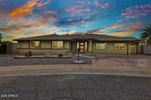 11093 W Frontier Dr, Sun City, AZ 85351 - Photo 16