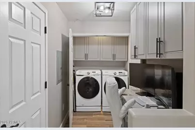 5350 E Deer Valley Drive #1250, Phoenix, AZ 85054 - Photo 12