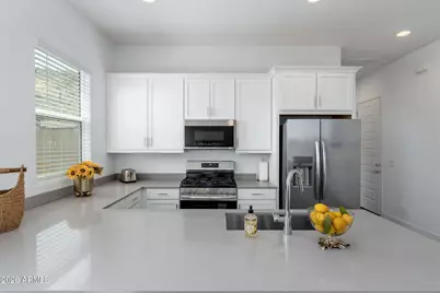 3272 W Peak View Road, Phoenix, AZ 85083 - Photo 26