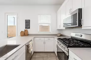 3272 W Peak View Rd, Phoenix, AZ 85083 - Photo 26