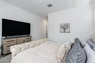 3272 W Peak View Rd, Phoenix, AZ 85083 - Photo 14
