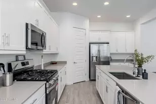 3272 W Peak View Rd, Phoenix, AZ 85083 - Photo 8