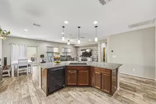 25975 W Wahalla Ln, Buckeye, AZ 85396 - Photo 14